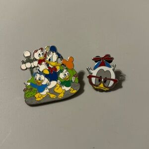 Disney Donald Duck Pin Set